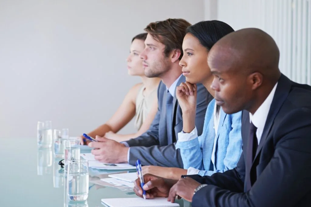 Guide on how to craft a compelling story for an annual report, enhancing engagement and clarity.