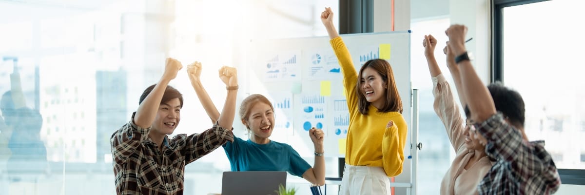 Gain insights on tailoring reports, avoiding mistakes, and leveraging AI for impactful, stakeholder-focused annual reports.